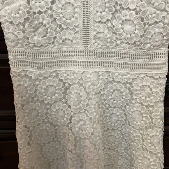 white lace Crocheted dress size 6 - Picture 3 of 11
